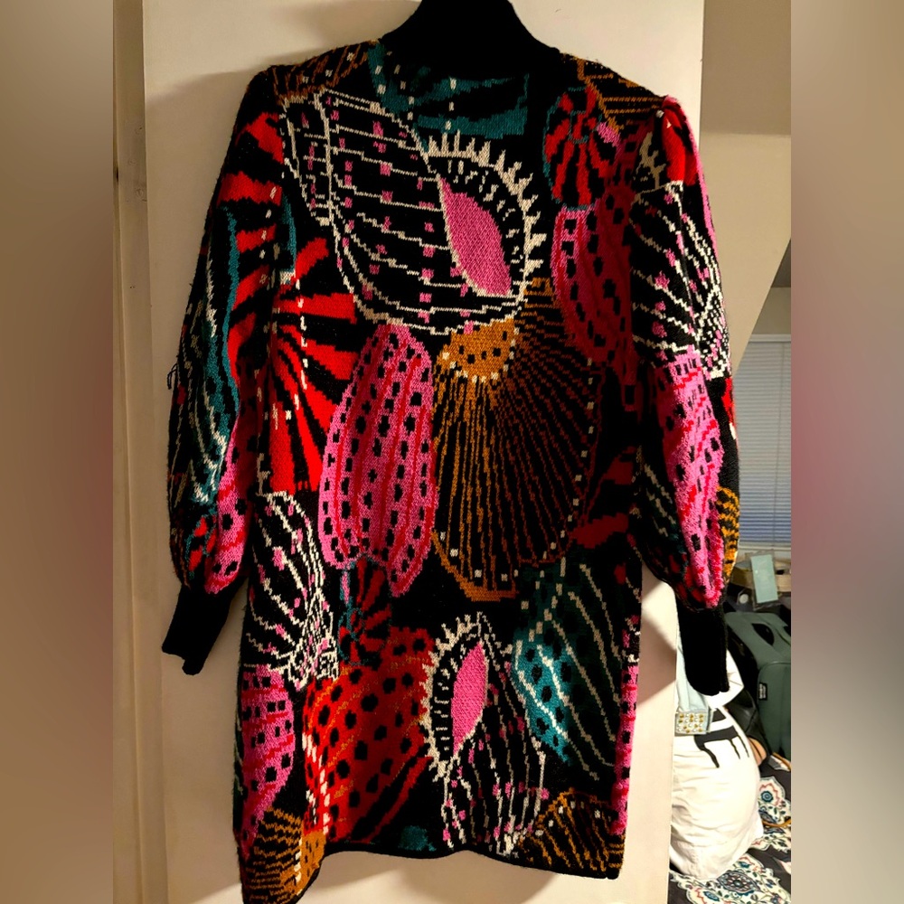 Farm Rio Shell Sweater Dress in Size Small - Picture 4 of 7